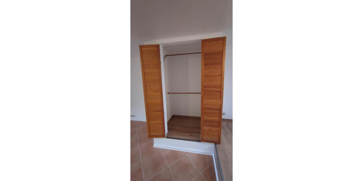 Dachgeschoßwohnung Troisdorf Altenrath - 2.5 Zimmer, 93 m&sup2;, 880&euro; | Angebot:25962569