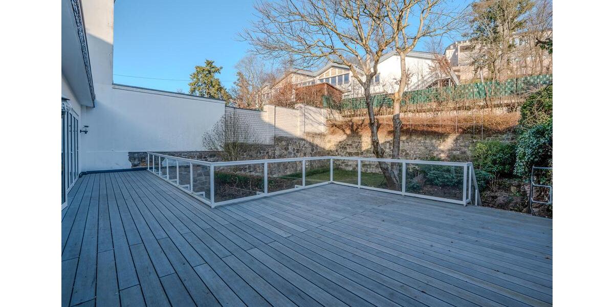 Etagenwohnung Siegburg - 4 Zimmer, 160 m&sup2;, 2.000&euro; | Angebot:25807109