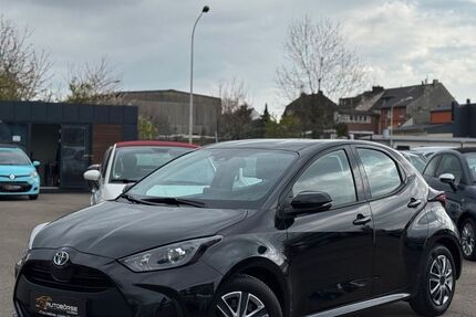 Toyota Yaris 57.563 km 15.799 &euro; Düren 52349