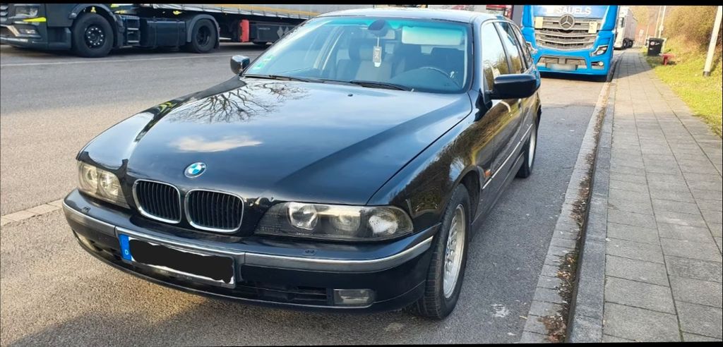 BMW 520 243.000 km 1.800 &euro; Kerpen 50169