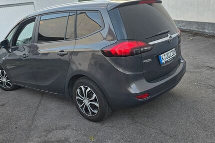 Opel Zafira Tourer 156.761 km 5.500 &euro; Köln 51147