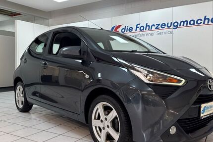 Toyota Aygo (X) 93.000 km 8.288 &euro; Rheinbach 53359