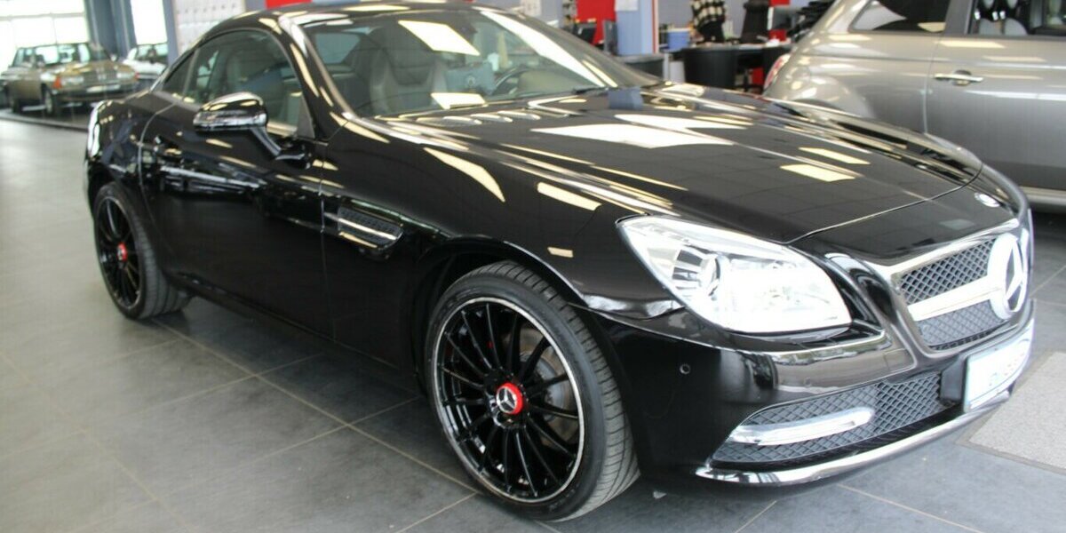 Mercedes-Benz SLK 200 BlueEFFICIENCY 83.438 km 15.980 &euro; Euskirchen 53881