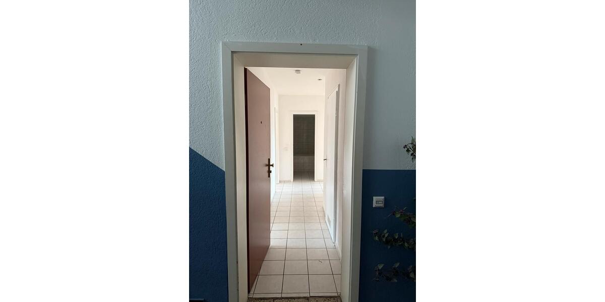 Etagenwohnung Köln Kalk - 4 Zimmer, 95 m&sup2;, 1.720&euro; | Angebot:26041018