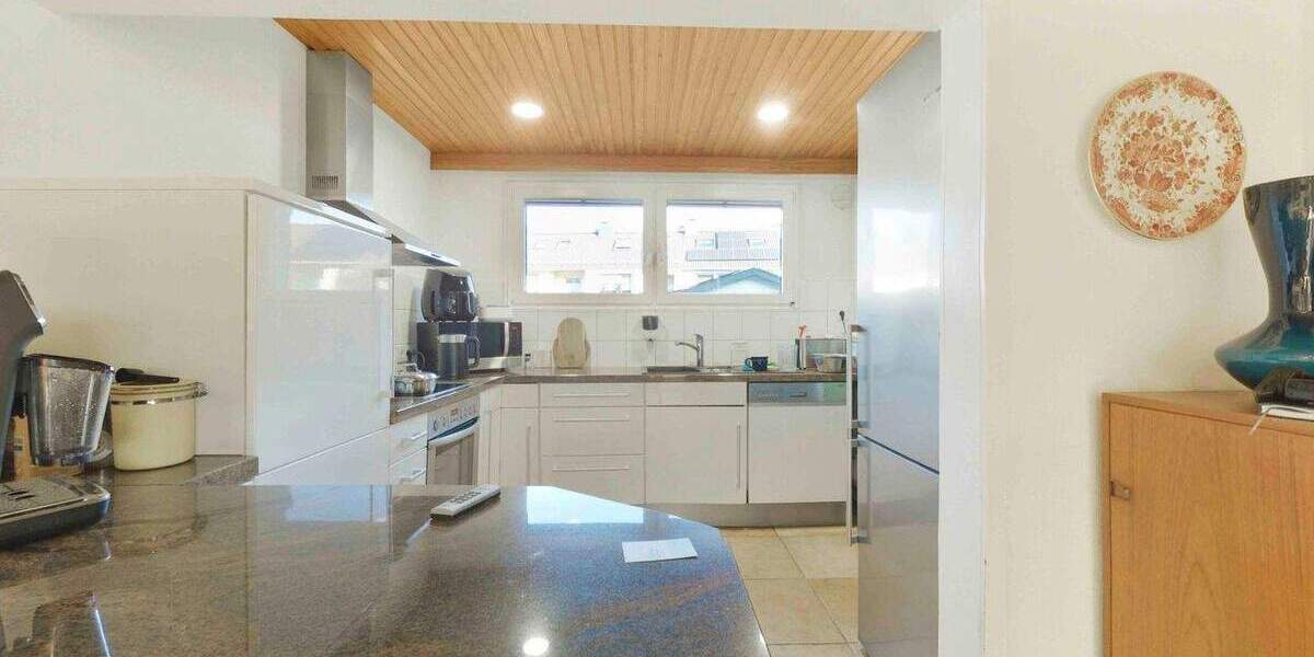 Reihenmittelhaus Leverkusen Rheindorf - 5 Zimmer, 121 m&sup2;, 368.000&euro; | Angebot:25929025