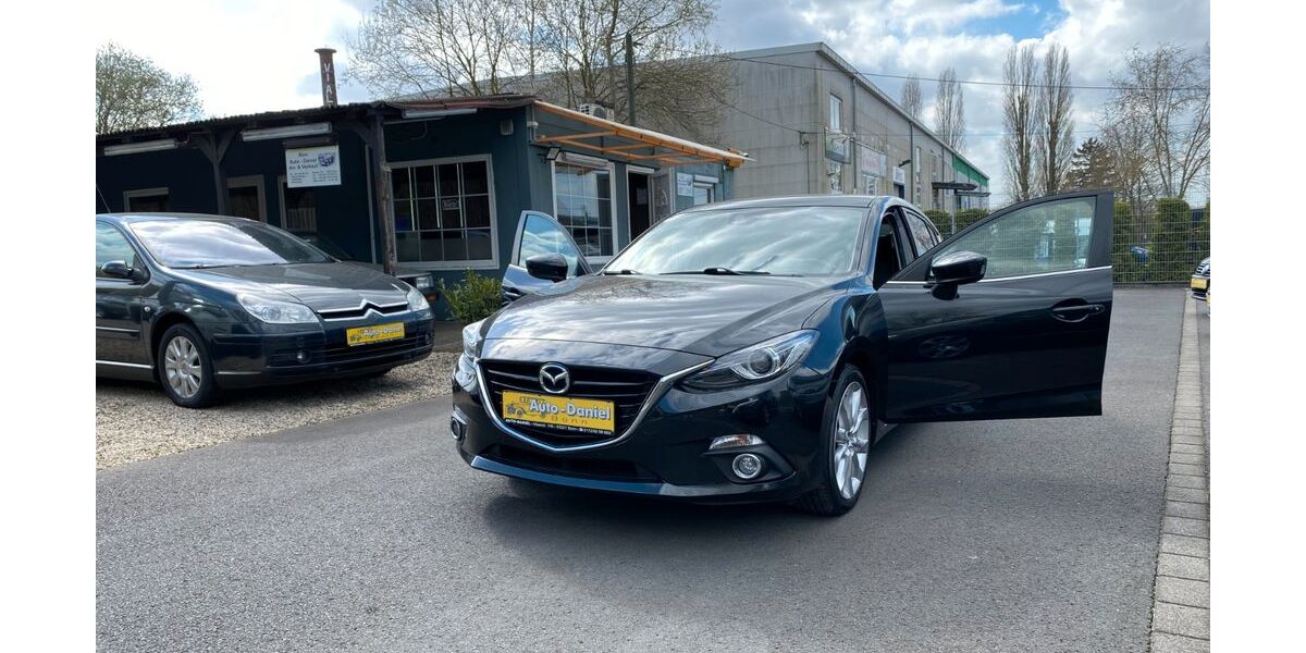Mazda 3 140.000 km 11.200 &euro; Bonn 53227
