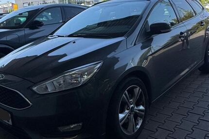 Ford Focus 130.000 km 6.850 &euro; Köln 51145