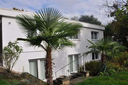 Haus Erftstadt - 7 Zimmer, 230 m&sup2;, 2.800&euro; | Angebot:23277033