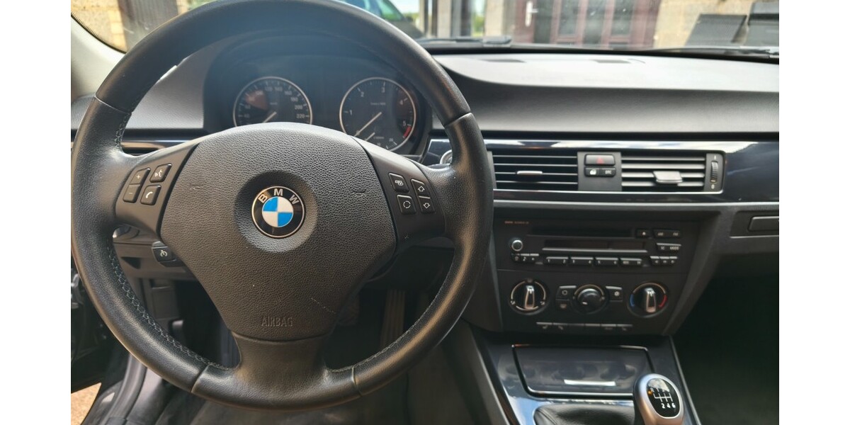 BMW E91 219.541 km 2.199 &euro; Nörvenich 52388