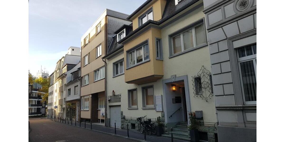 Einfamilienhaus Siegburg - 16 Zimmer, 358 m&sup2;, 2.800&euro; | Angebot:23717571
