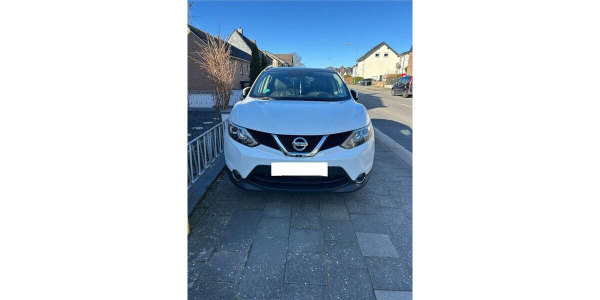 Nissan Qashqai 112.000 km 15.995 &euro; Weilerswist 53919