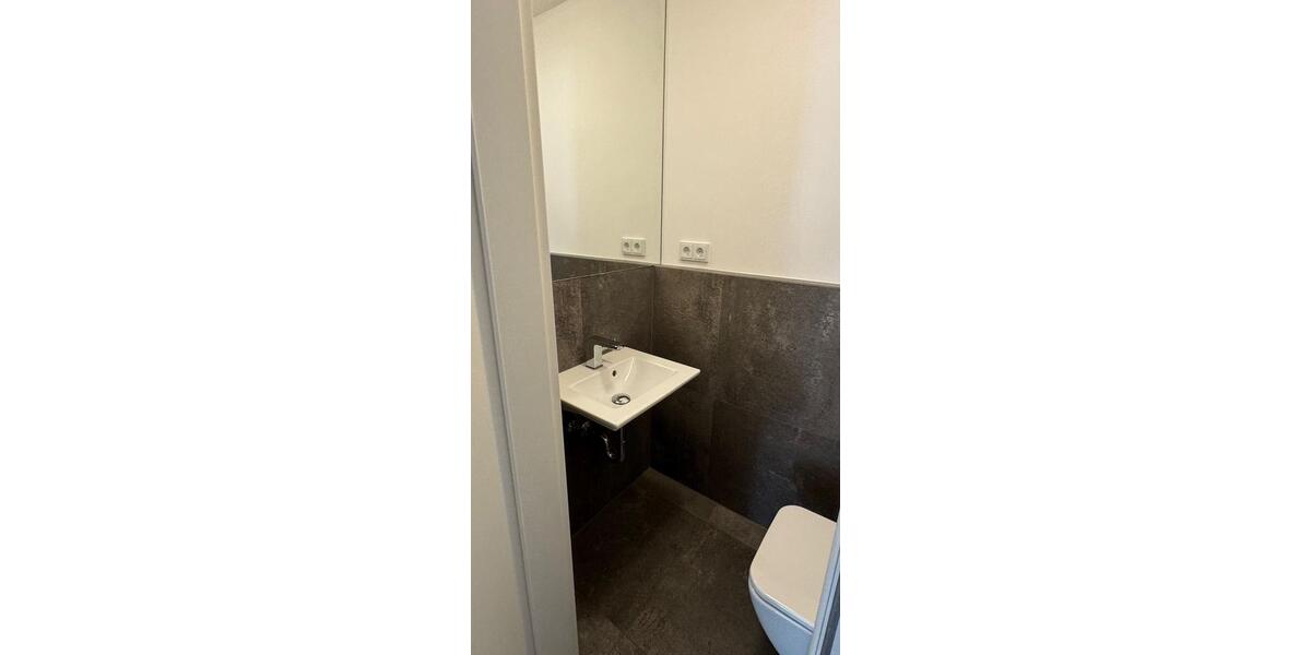 Etagenwohnung Köln Rodenkirchen - 3 Zimmer, 83 m&sup2;, 1.850&euro; | Angebot:25887333