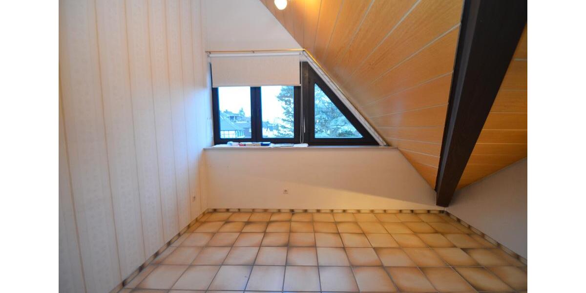 Maisonettenwohnung Brühl - 3 Zimmer, 100 m&sup2;, 995&euro; | Angebot:25265394