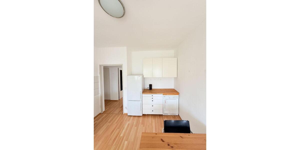 Etagenwohnung Bonn - 3 Zimmer, 70 m&sup2;, 1.290&euro; | Angebot:25805468