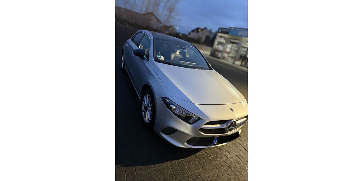 Mercedes-Benz A 250 107.300 km 22.999 &euro; Köln 50667