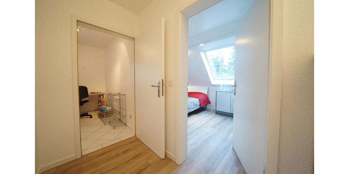 Etagenwohnung Köln Kalk - 2 Zimmer, 60 m&sup2;, 900&euro; | Angebot:25722797