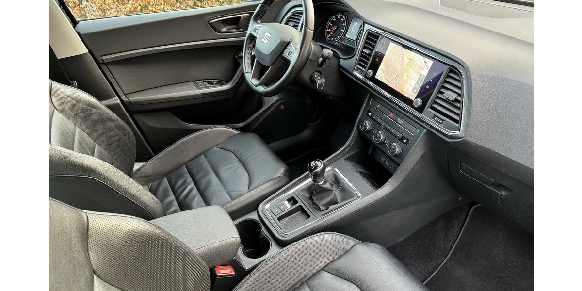 Seat Ateca Leder Navi Klima Temp. SR+WR UNFALLFREI 1a 60.000 km 15.900 &euro; Erftstadt 50374