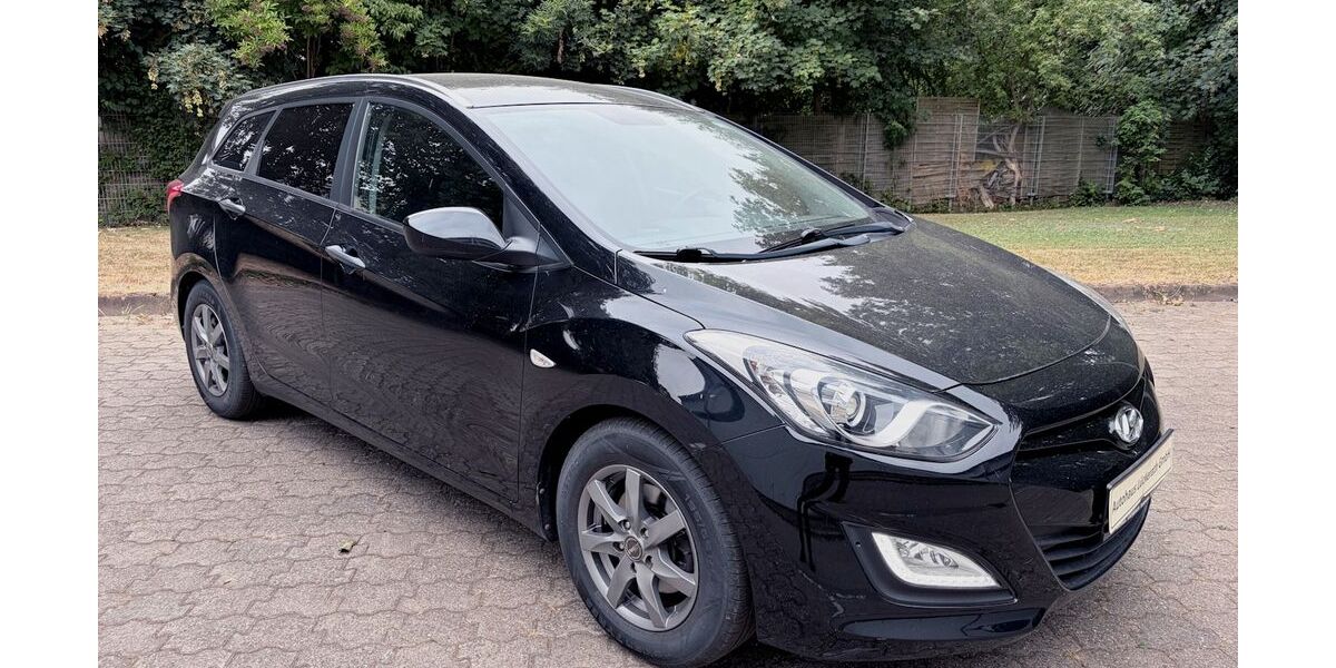 Hyundai i30 154.176 km 6.990 &euro; Euskirchen 53879