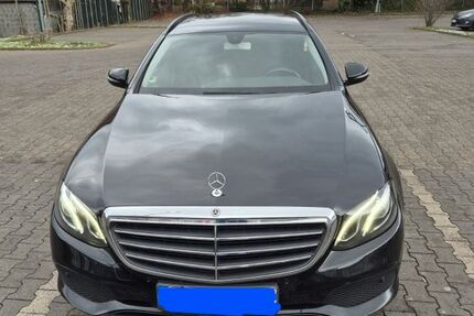 Mercedes-Benz E 220 159.620 km 23.200 &euro; Bonn 53225