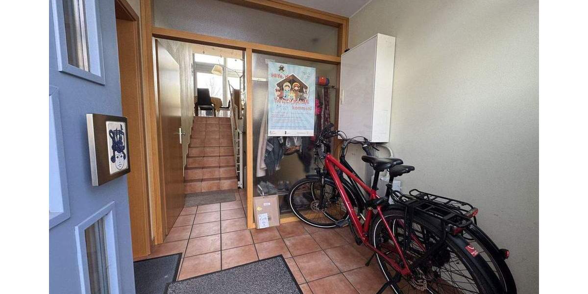 Einfamilienhaus Bonn Beuel - 8 Zimmer, 243 m&sup2;, 948.000&euro; | Angebot:25877346