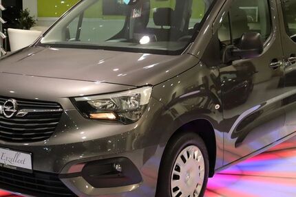 Opel Combo Life 62.895 km 17.950 &euro; Troisdorf (Köln/Bonn) 53842