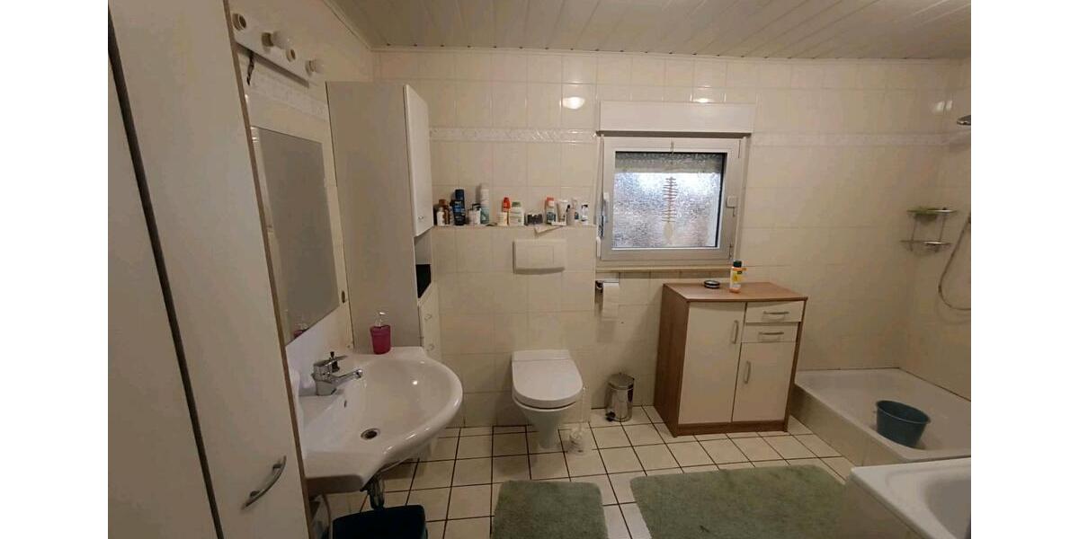 Reihenhaus Bedburg - 3.5 Zimmer, 92 m&sup2;, 900&euro; | Angebot:26051074