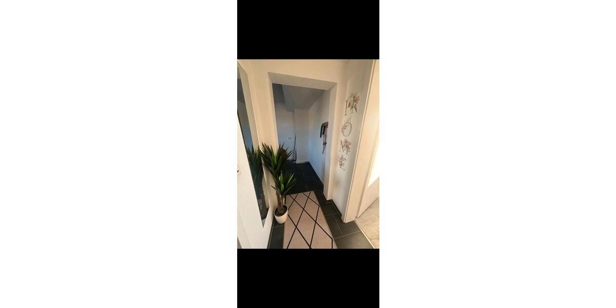 Dachgeschoßwohnung Düren - 3 Zimmer, 67 m&sup2;, 870&euro; | Angebot:25994261