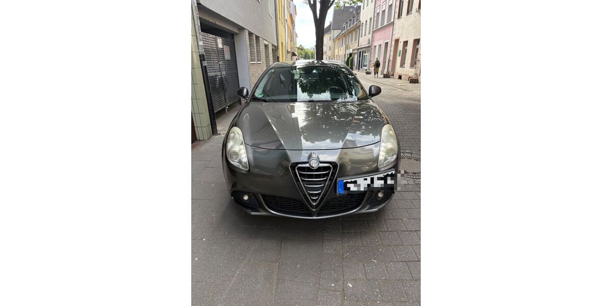 Alfa Romeo Giulietta 158.000 km 5.500 &euro; Frechen 50226