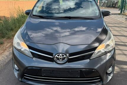 Toyota Verso 244.644 km 3.699 &euro; Euskirchen 53879
