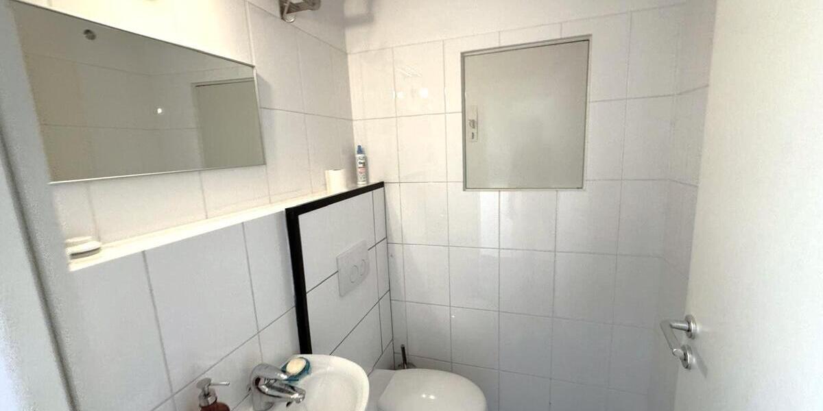 Köln, mitten drin - trotzdem absolut ruhig außergewöhnliche 3-Zimmer Wohnung, ca. 100 m² große Terrasse und Stellplatz - Terrassenwohnung Köln Innenstadt | Angebot:26664145