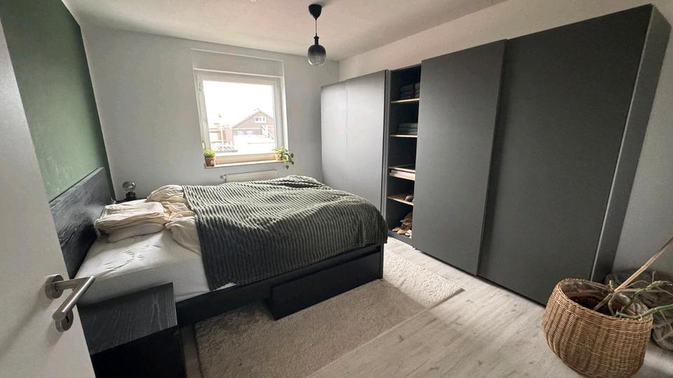 Etagenwohnung Bedburg - 3 Zimmer, 86 m&sup2;, 1.100&euro; | Angebot:26034378