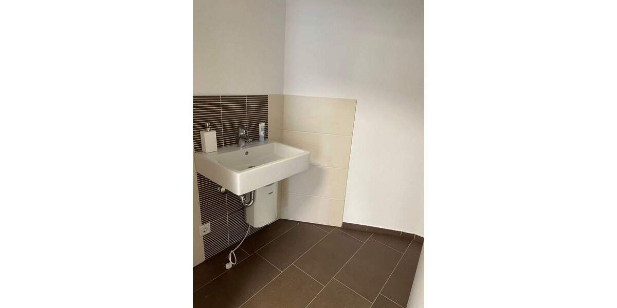 Gewerbeobjekt Köln Westhoven - 130&euro; | Angebot:25873280