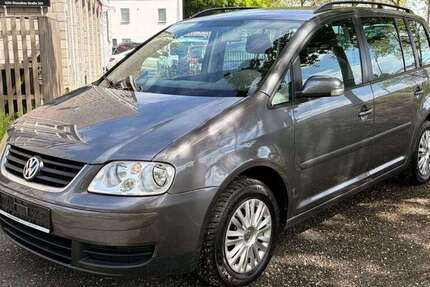 VW Touran 176.000 km 5.999 &euro; Köln 51109