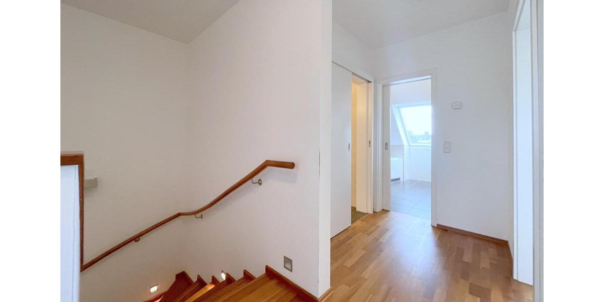 Maisonettenwohnung Troisdorf - 4 Zimmer, 158 m&sup2;, 2.000&euro; | Angebot:26048942