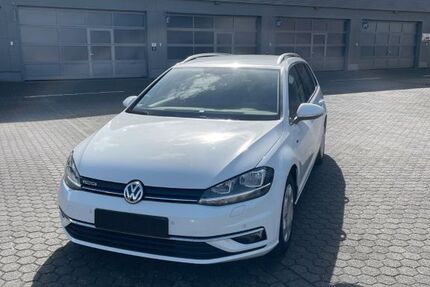 VW Golf 124.000 km 13.650 &euro; Köln 50937
