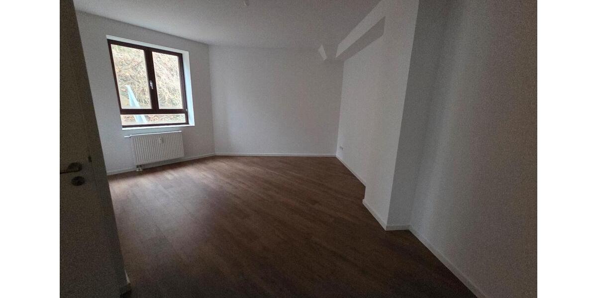 Etagenwohnung Bonn Bad Godesberg - 2 Zimmer, 84 m&sup2;, 1.095&euro; | Angebot:25305593