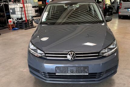 VW Touran 150.065 km 16.480 &euro; Euskirchen 53879