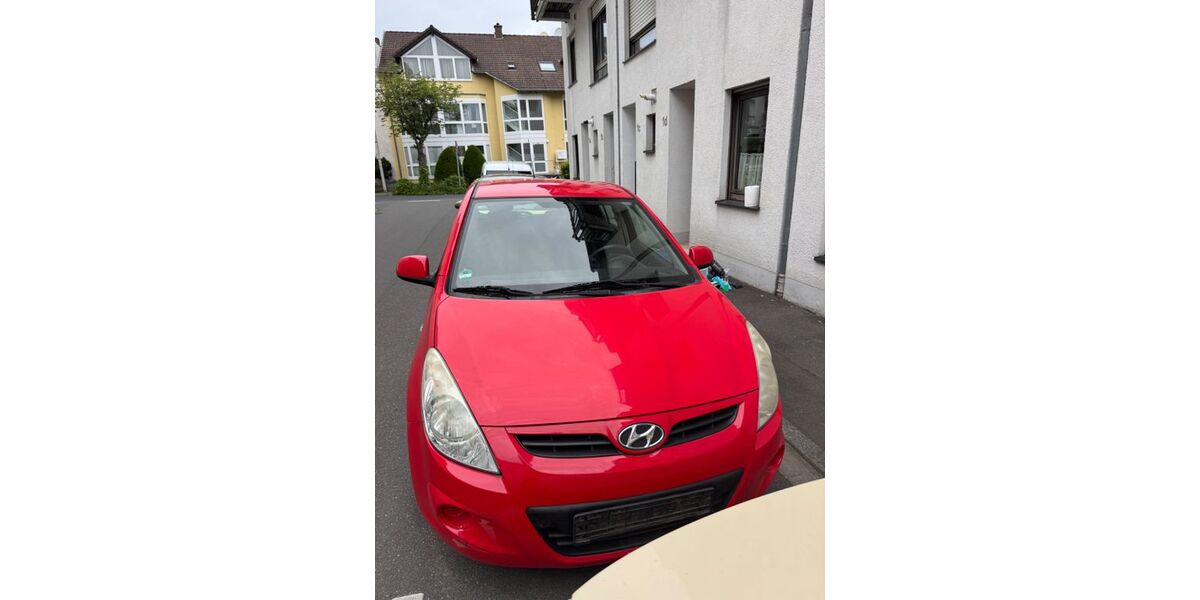 Hyundai i20 170.000 km 3.000 &euro; Bad Godesberg 53179