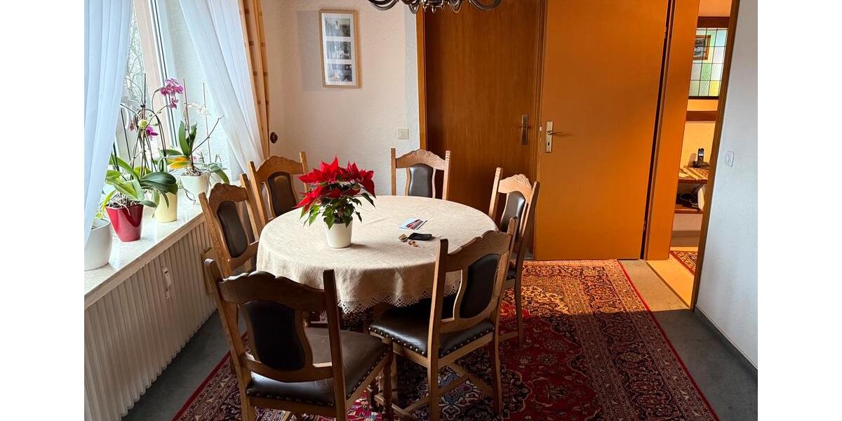 Etagenwohnung Bonn Gielgen - 2 Zimmer, 90 m&sup2;, 1.030&euro; | Angebot:25320152