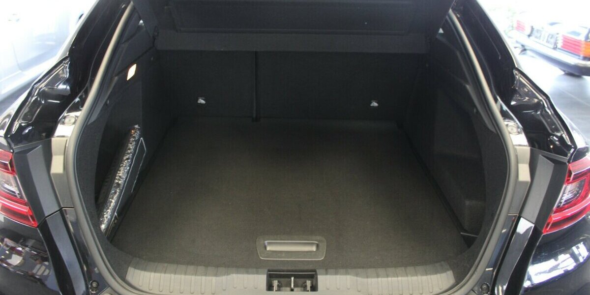 Renault Arkana TCe RS Line 160 EDC 82.914 km 18.980 &euro; Euskirchen 53881