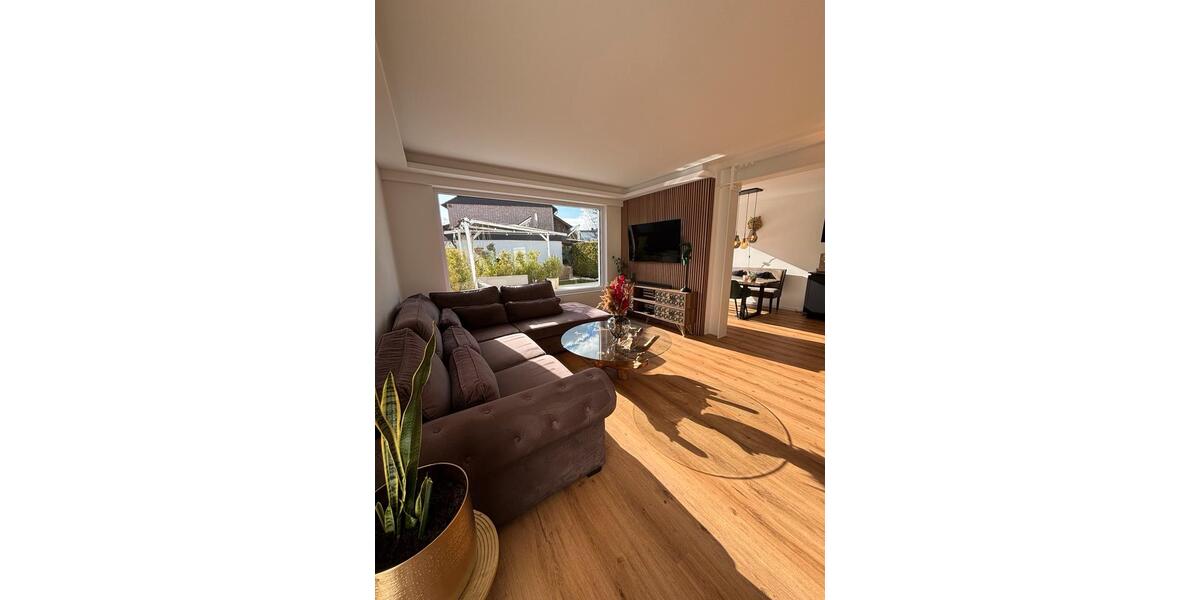 Einfamilienhaus Bonn Beuel-Mitte - 3.5 Zimmer, 130 m&sup2;, 2.550&euro; | Angebot:26397463