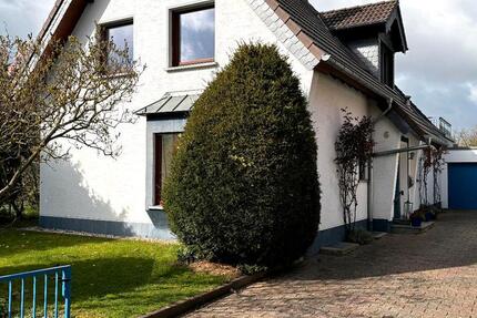 Haus Rheinbach - 7 Zimmer, 176 m&sup2;, 682.000&euro; | Angebot:25961796