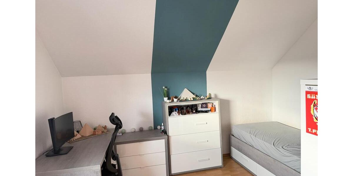Dachgeschoßwohnung Troisdorf Altenrath - 3 Zimmer, 108 m&sup2;, 489.000&euro; | Angebot:26040243
