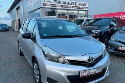 Toyota Yaris 124.540 km 6.999 &euro; Rheinbach 53359