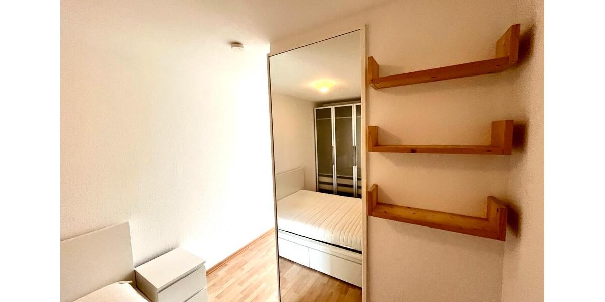 Etagenwohnung Köln Ehrenfeld - 2 Zimmer, 52 m&sup2;, 1.699&euro; | Angebot:25945490