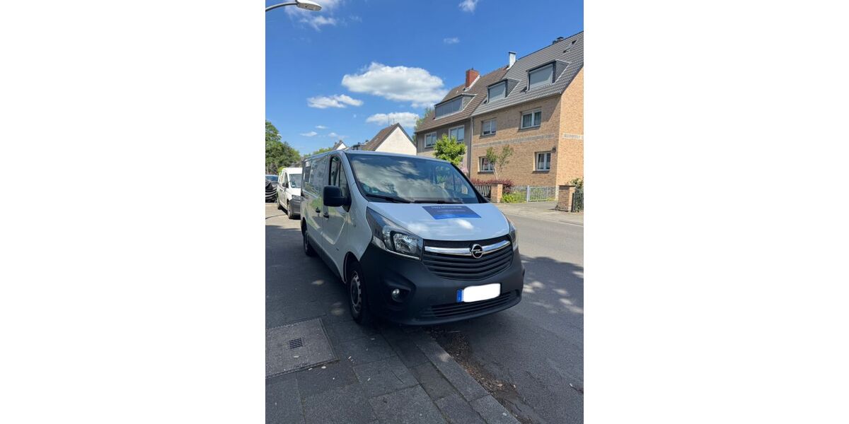 Opel Vivaro 167.073 km 9.600 &euro; Köln 51061
