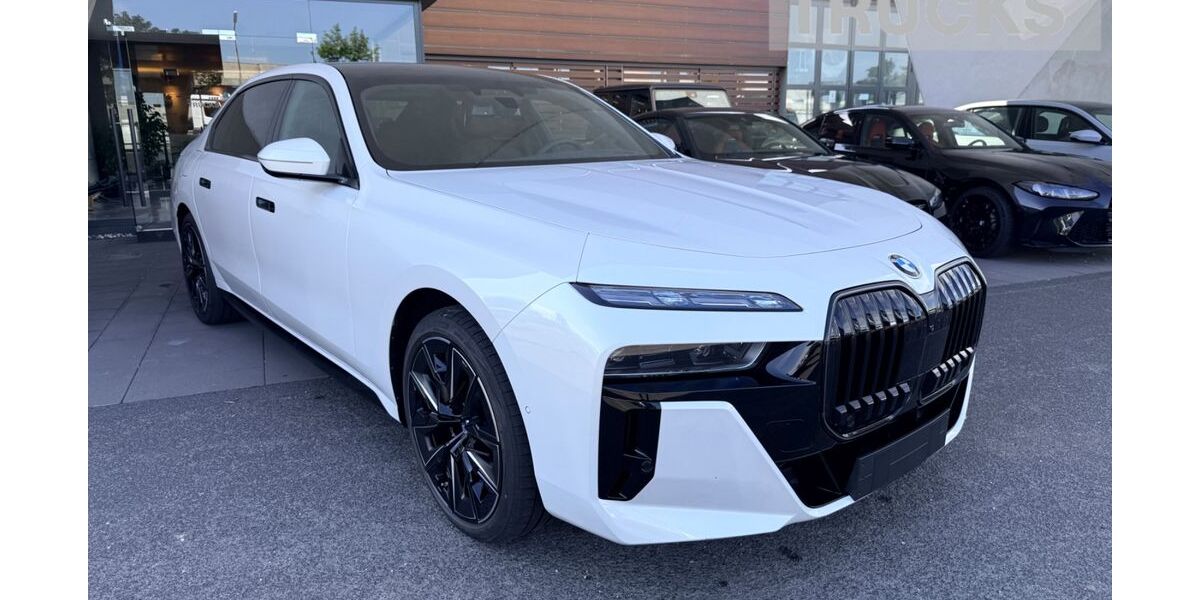 BMW 740 4.900 km 106.890 &euro; Köln Rodenkirchen 50996