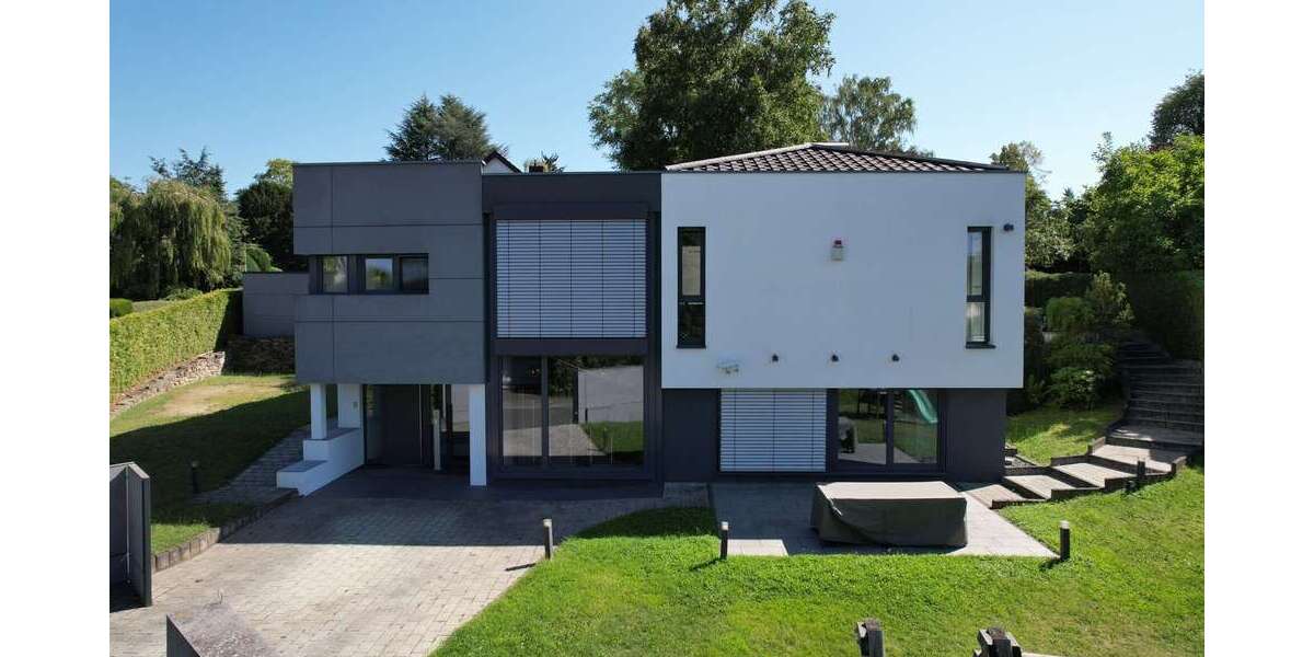 Einfamilienhaus Sankt Augustin - 10 Zimmer, 425 m&sup2;, 1.649.000&euro; | Angebot:25445915