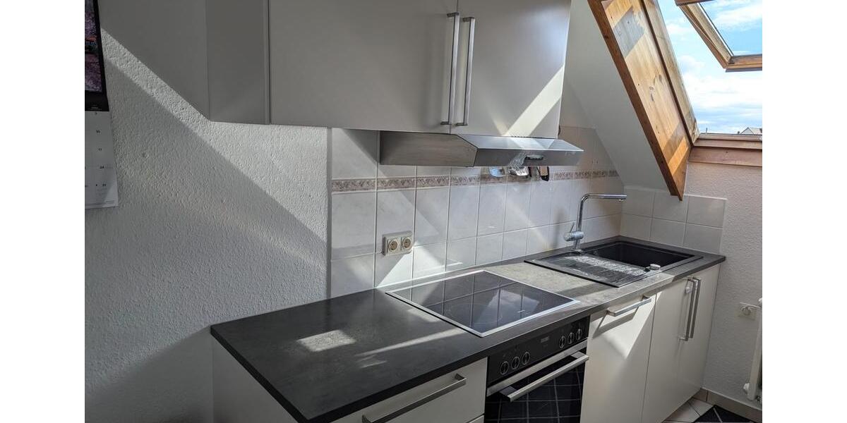 Dachgeschoßwohnung Köln Porz - 4 Zimmer, 94 m&sup2;, 1.310&euro; | Angebot:25949050