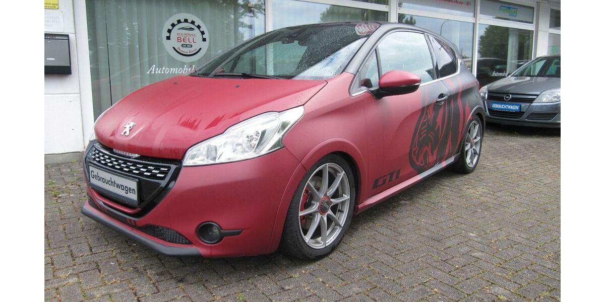 Peugeot 208 82.646 km 9.999 &euro; Düren 52353